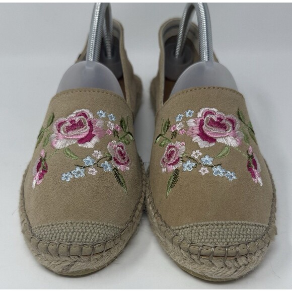 New FABIOLAS Beige Suede Floral Embroidered‎ Espadrilles Shoes 41 9.5 NWOB - Picture 3 of 9